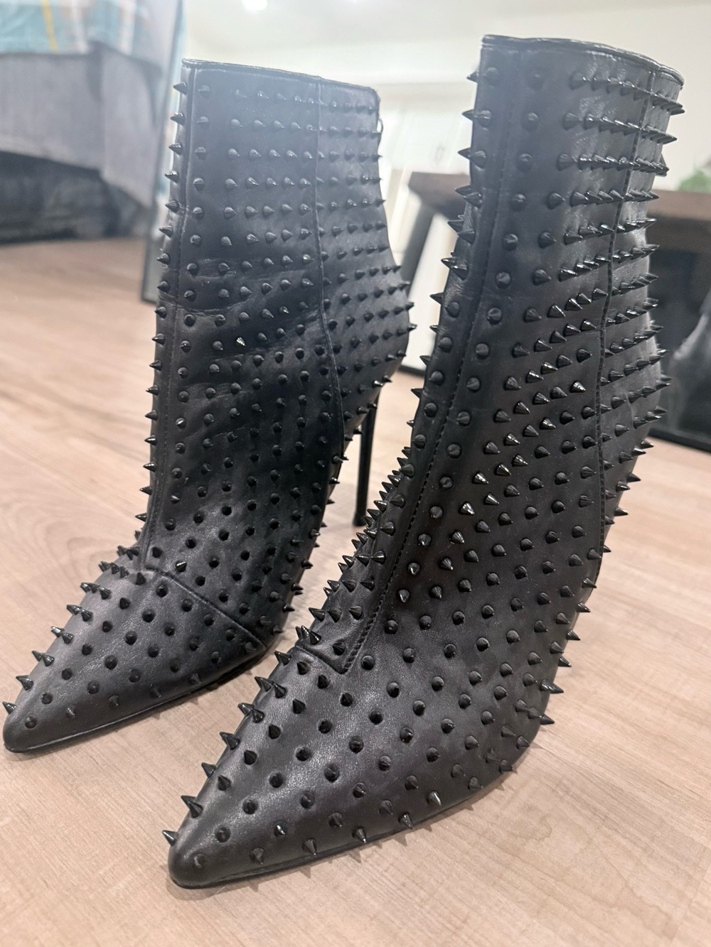 Steve Madden Black Studded Pointed-Toe Stiletto Ankle Boots - Picture 3 of 4